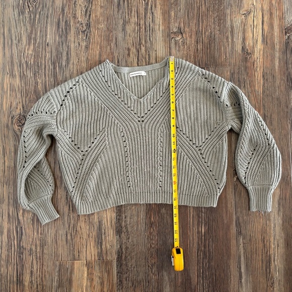 Moon & Madison Knit Sweater Womens Small Cropped V-Neck Light Seafoam Green - Picture 3 of 8